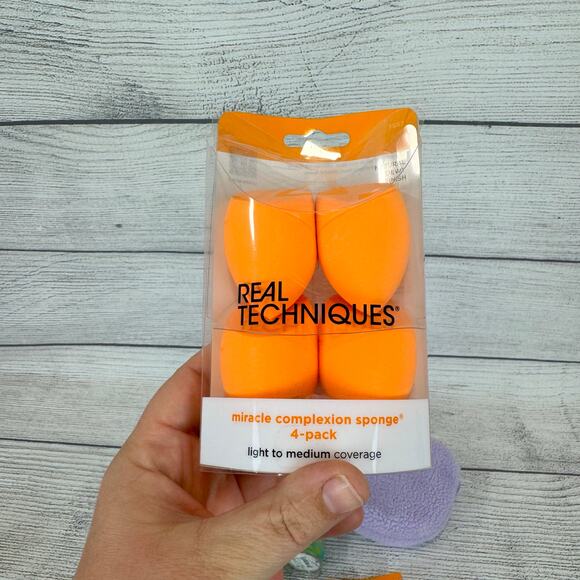 Lot Of Make Up Sponges & Puffs - Picture 3 of 5